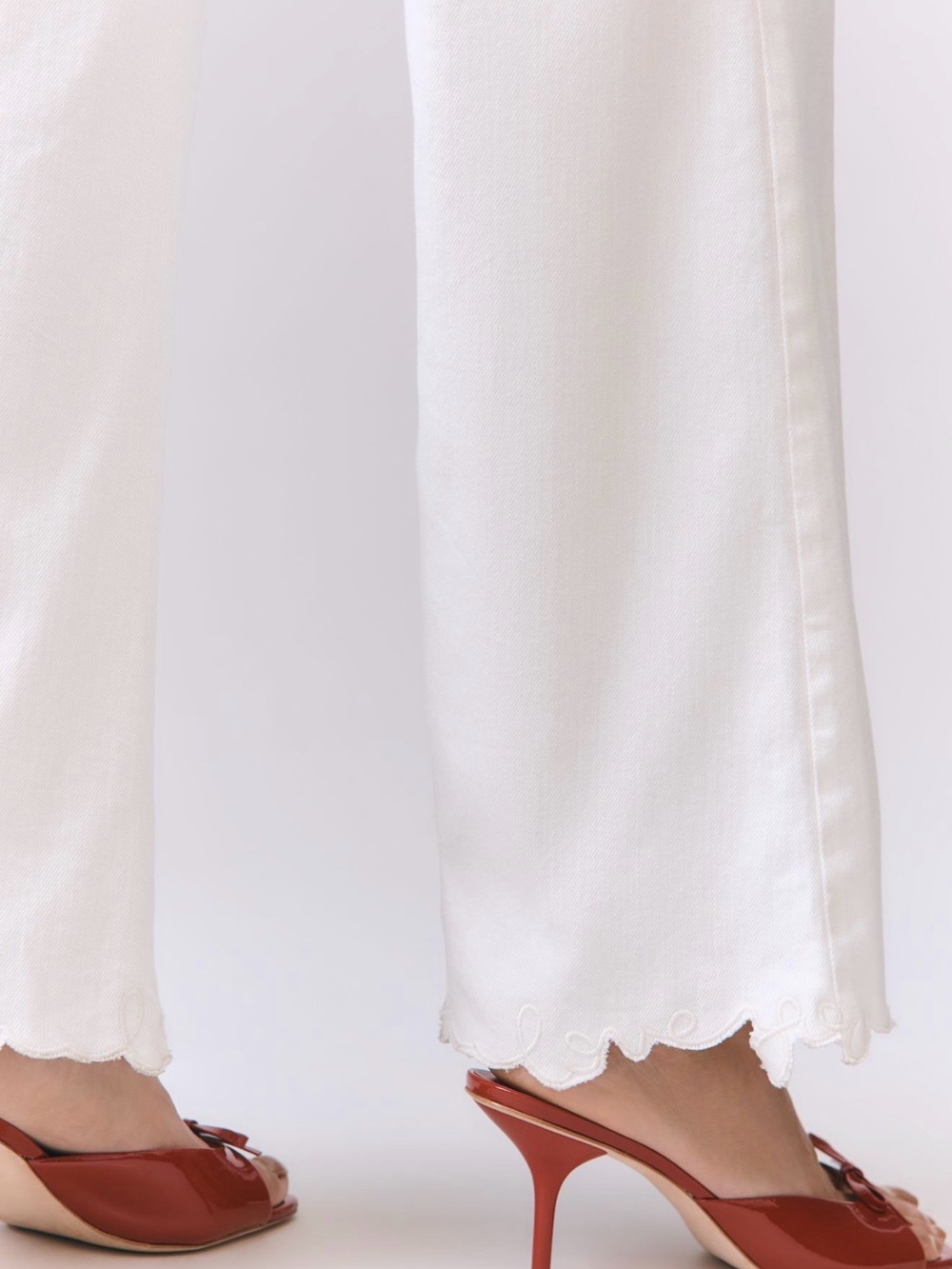 Anthropologie White Scallop-Hem Jeans